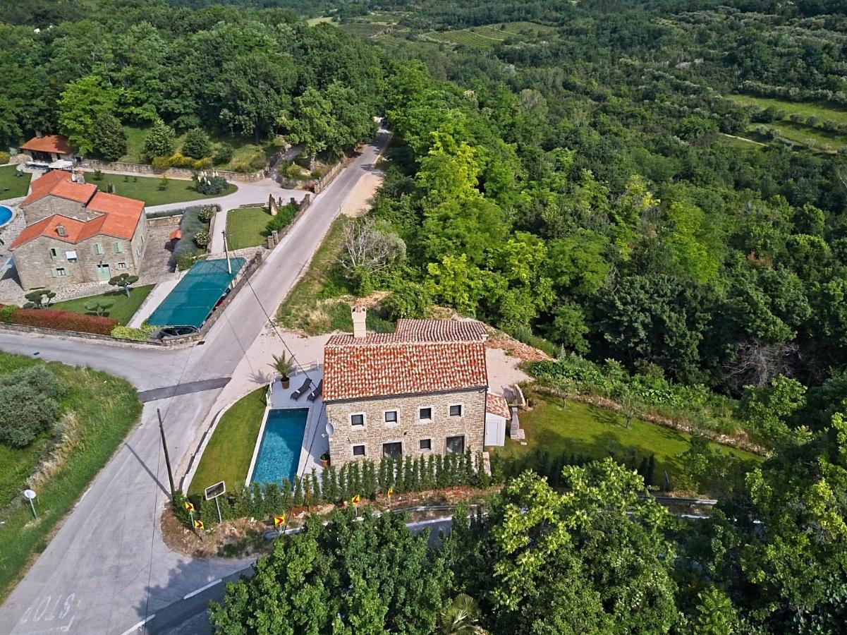 Villa Carica Krasica  Buitenkant foto