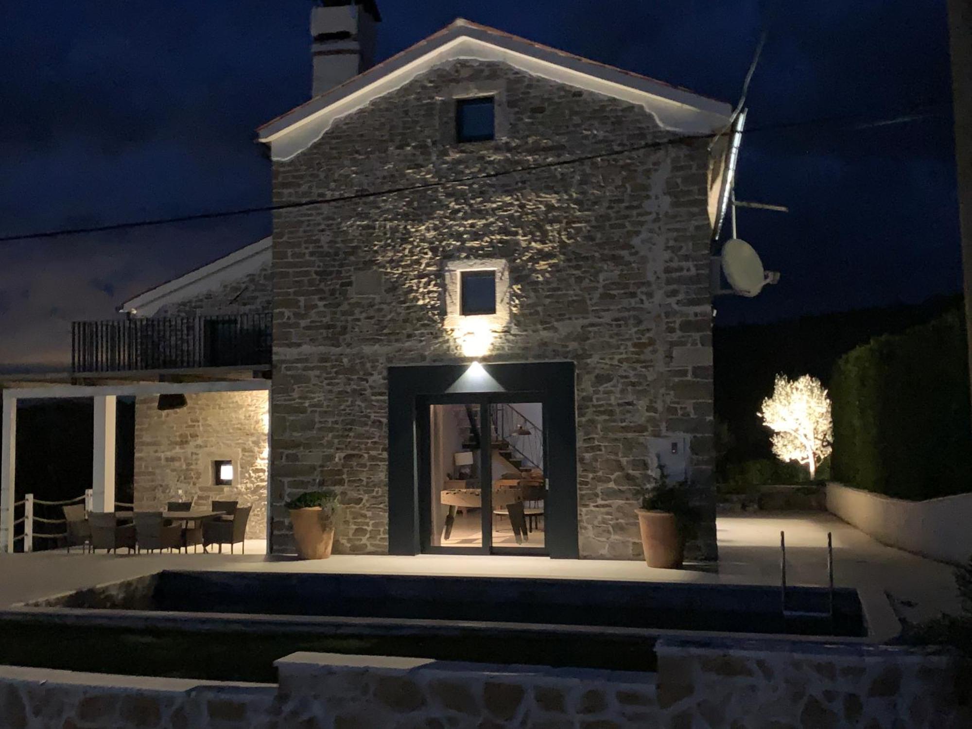 Villa Carica Krasica  Buitenkant foto
